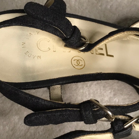 Chanel Interlocking CC Logo Suede Slingback Sandals (IT 36C / US 6C) - Picture 8 of 8